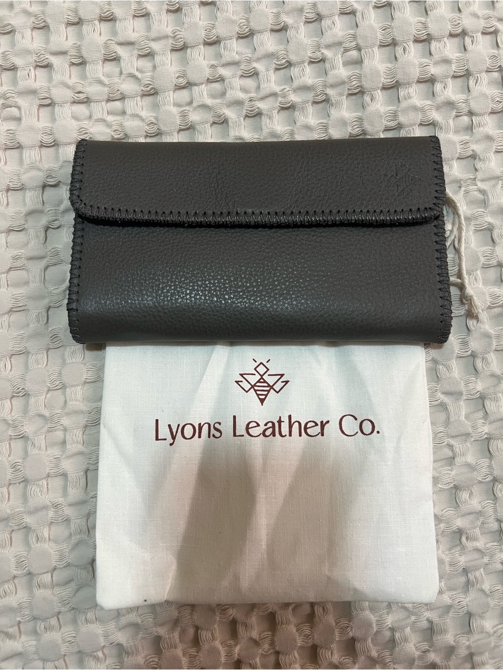 Lyons Leather Co Travel Wallet